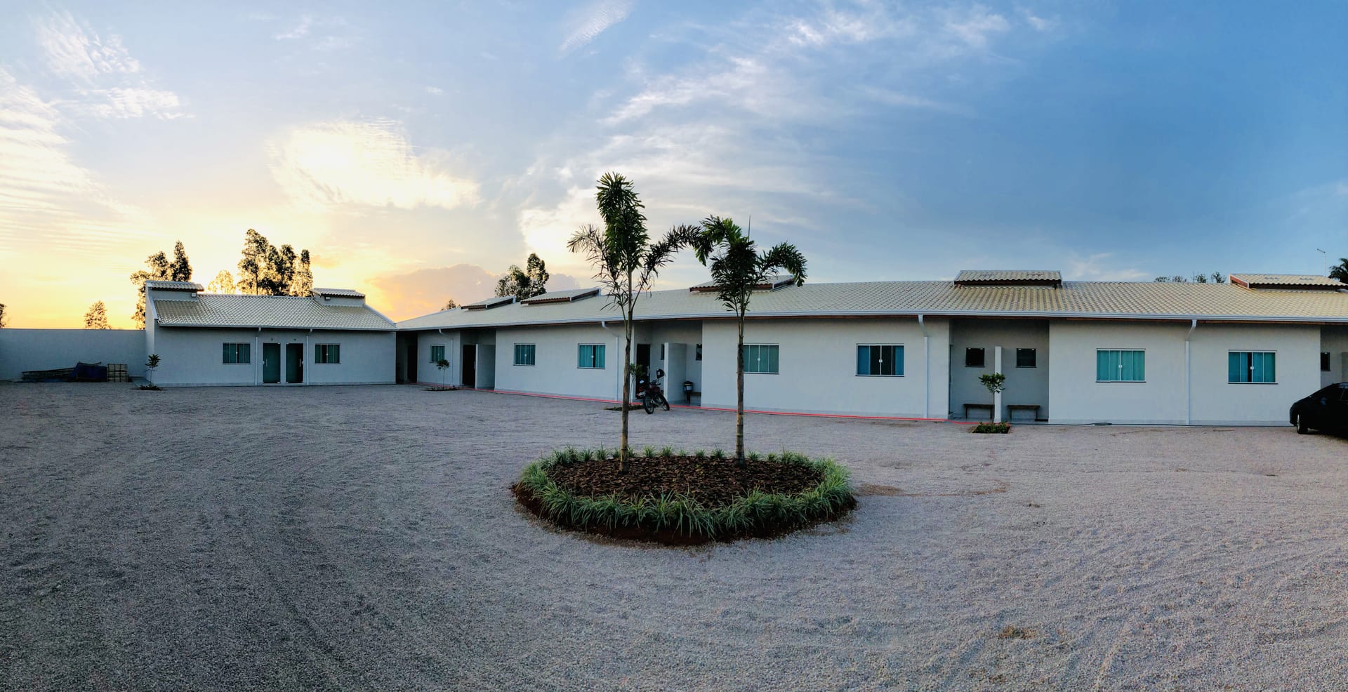 Área externa da Bella Home, outro ângulo