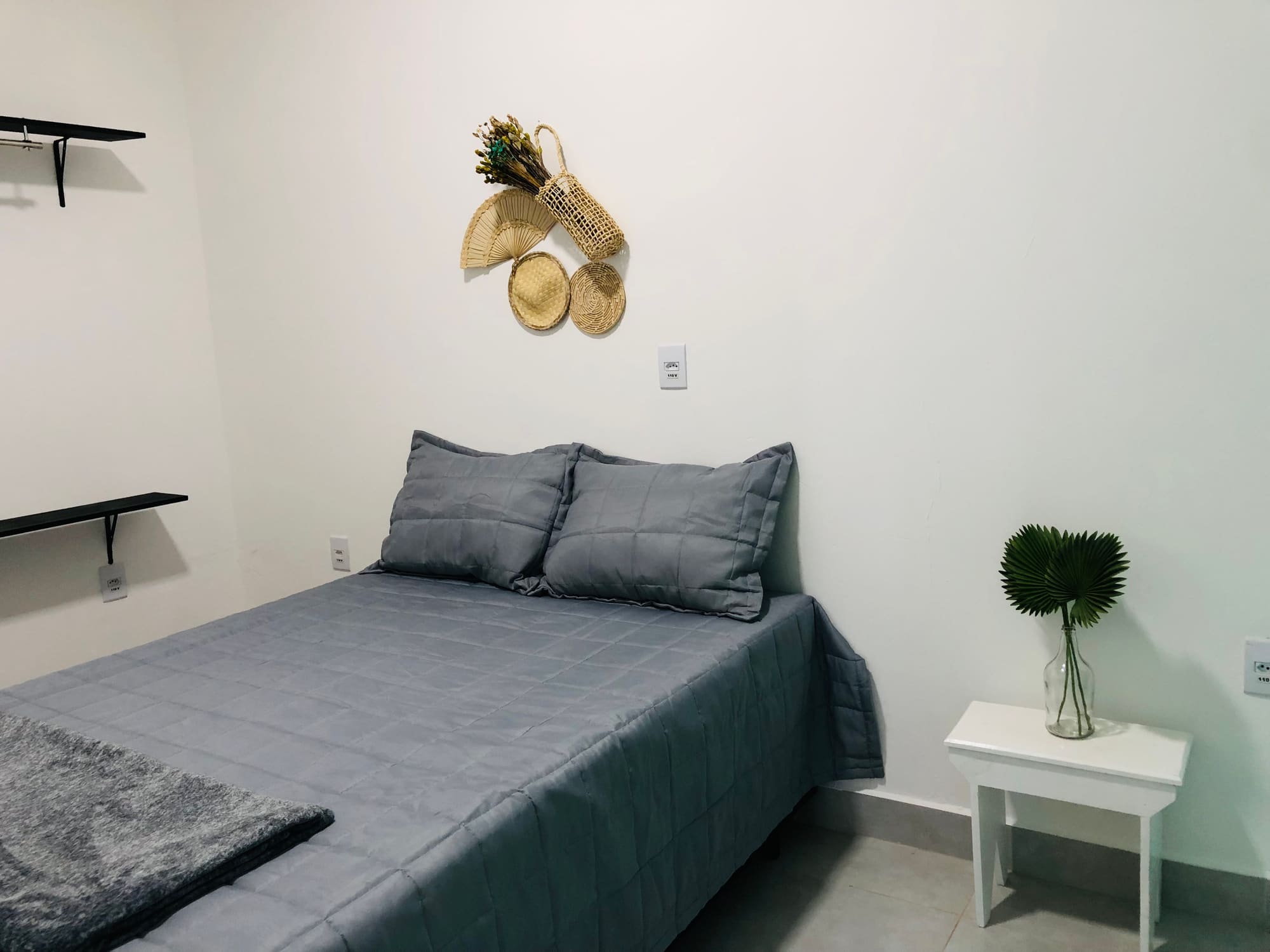 Quarto mobiliado da Bella Home